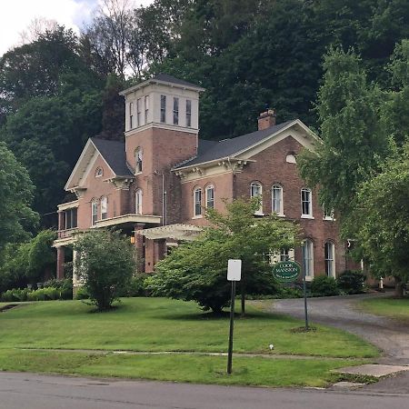Cook Mansion Bed & Breakfast Montour Falls 外观 照片