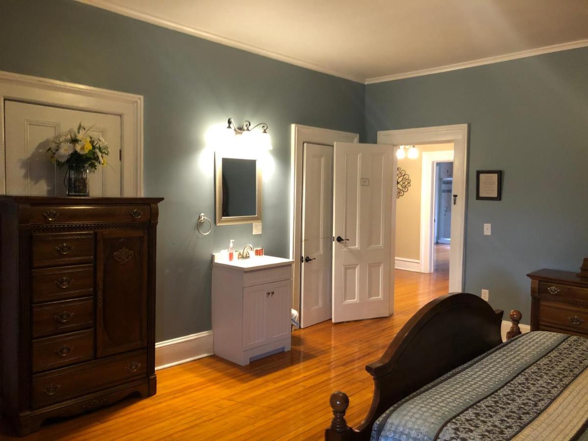 Cook Mansion Bed & Breakfast Montour Falls 外观 照片