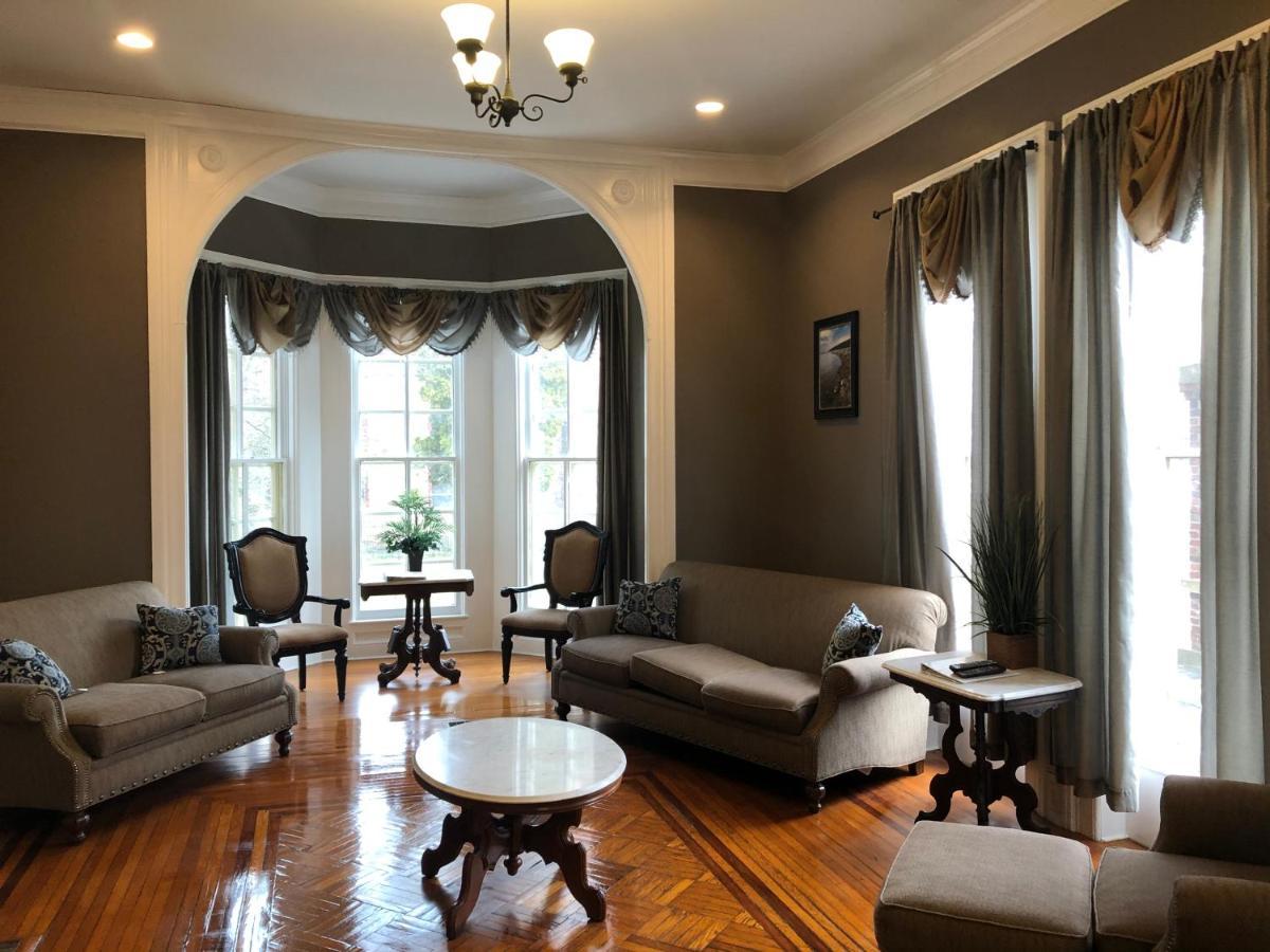 Cook Mansion Bed & Breakfast Montour Falls 外观 照片