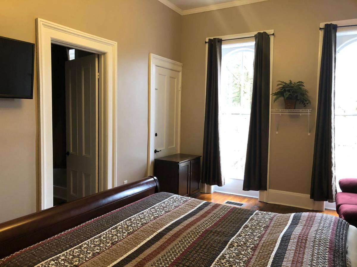 Cook Mansion Bed & Breakfast Montour Falls 外观 照片